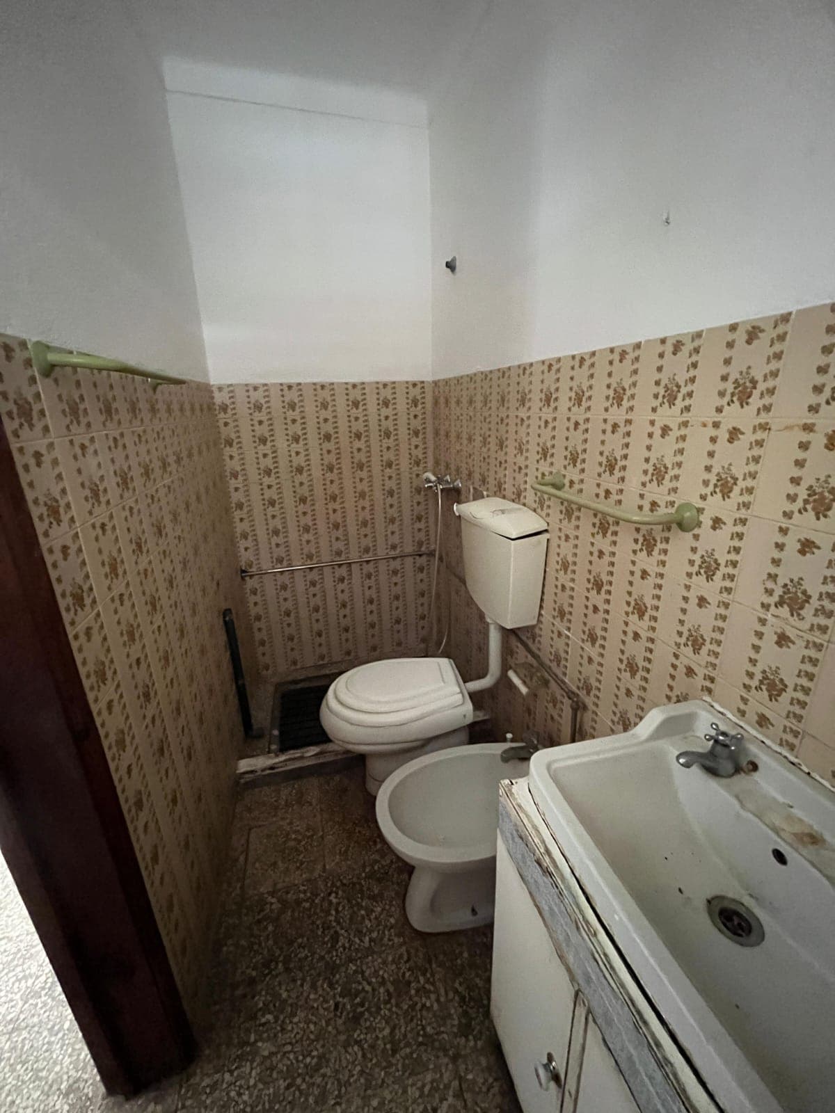 Casa de banho antes da remodelação pela Obra+